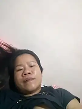 AsianbouncieGIRL online show from May 18, 2026, 6:52 am