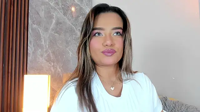 Emma hunter  online show from October 25, 2025, 3:58 am