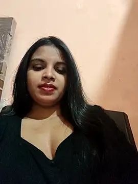 Snapshot of Maahhii_2 chatting on March 3, 2026, 7:20 pm Maahhii 2 online show from March 3, 2026, 7:20 pm