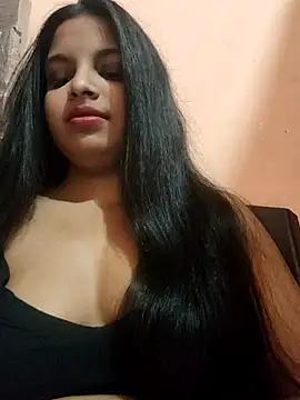 Snapshot of Maahhii_2 chatting on March 4, 2026, 7:53 pm Maahhii 2 online show from March 4, 2026, 7:53 pm