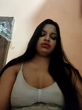 Snapshot of Maahhii_2 chatting on March 18, 2026, 7:28 pm Maahhii 2 online show from March 18, 2026, 7:28 pm