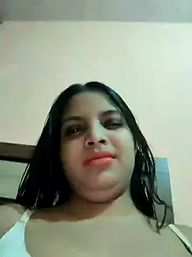 Snapshot of Maahhii_2 chatting on April 30, 2026, 8:04 pm Maahhii 2 online show from April 30, 2026, 8:04 pm