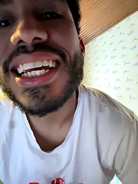 Snapshot of TU-MORENOO chatting on September 15, 2025, 5:13 pm TU-MORENOO online show from September 15, 2025, 5:13 pm