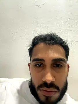 Snapshot of TU-MORENOO chatting on November 16, 2025, 6:08 am TU-MORENOO online show from November 16, 2025, 6:08 am