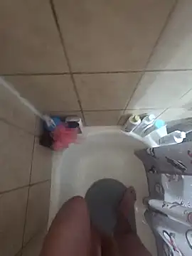 Snapshot of Mizzie55 chatting on December 2, 2025, 4:29 am Mizzie55 online show from December 2, 2025, 4:29 am