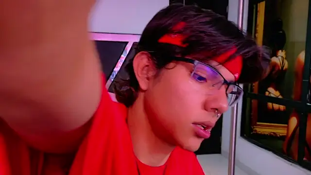 Snapshot of alandelrey57 chatting on September 14, 2025, 12:48 pm alandelrey57 online show from September 14, 2025, 12:48 pm