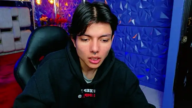 alandelrey57 online show from February 25, 2026, 4:38 pm