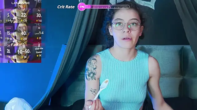 RavennMoonn online show from September 27, 2025, 7:52 pm