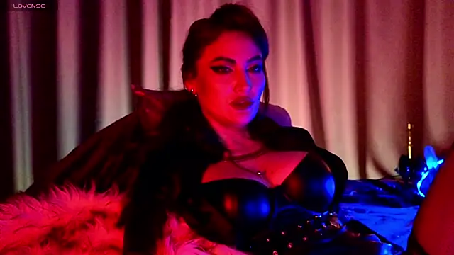 AliceJameson online show from August 9, 2026, 9:31 pm