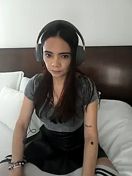 Cami Konor online show from March 11, 2026, 8:04 pm