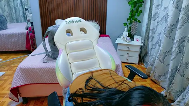 kataleya 29 online show from April 2, 2026, 7:55 pm