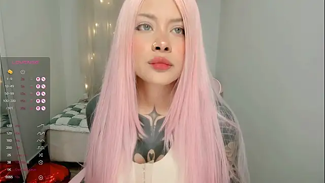 Snapshot of AlinaLukyanova chatting on February 14, 2026, 4:09 am AlinaLukyanova online show from February 14, 2026, 4:09 am