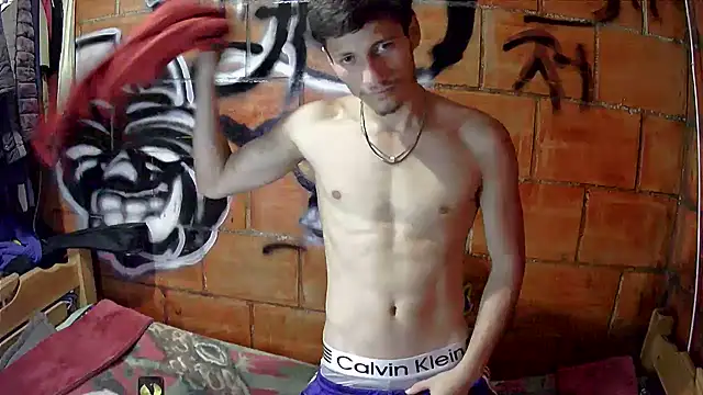 alexandercruz online show from March 16, 2026, 12:49 am