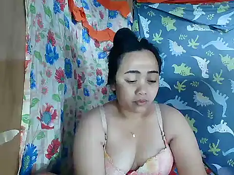 Snapshot of Pinay_Chubby20 chatting on March 3, 2026, 8:15 pm Pinay Chubby20 online show from March 3, 2026, 8:15 pm