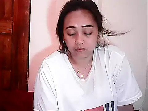 Snapshot of Pinay_Chubby20 chatting on April 9, 2026, 12:10 am Pinay Chubby20 online show from April 9, 2026, 12:10 am