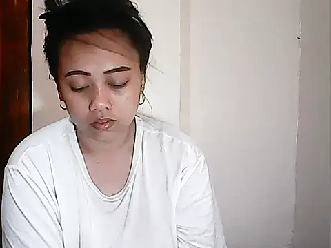 Snapshot of Pinay_Chubby20 chatting on April 16, 2026, 9:04 pm Pinay Chubby20 online show from April 16, 2026, 9:04 pm