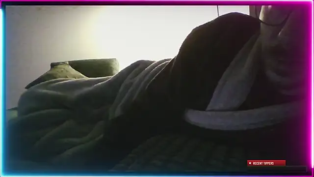 Snapshot of AlexanderDu69 chatting on January 21, 2025, 10:51 pm AlexanderDu69 online show from January 21, 2025, 10:51 pm