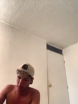 Snapshot of MEMARDA chatting on March 5, 2026, 6:37 pm MEMARDA online show from March 5, 2026, 6:37 pm