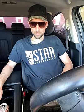 Snapshot of thejohnryancollection chatting on October 13, 2025, 8:31 pm thejohnryancollection online show from October 13, 2025, 8:31 pm