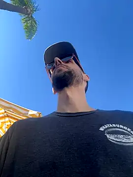 Snapshot of thejohnryancollection chatting on October 19, 2025, 9:37 pm thejohnryancollection online show from October 19, 2025, 9:37 pm