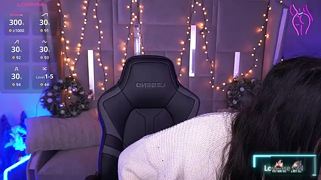 EliseVelour online show from January 14, 2026, 1:50 pm