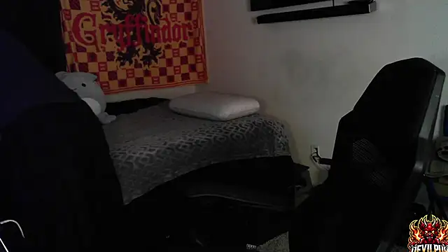 Snapshot of DevilPup75_ chatting on September 27, 2025, 11:32 pm DevilPup75  online show from September 27, 2025, 11:32 pm