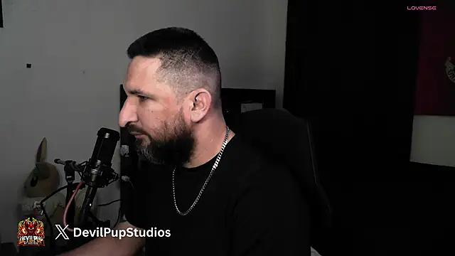 DevilPup75  online show from May 27, 2026, 1:30 pm