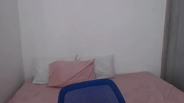 Tiiana online show from September 22, 2025, 4:31 pm