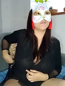 LoveFoxi online show from May 18, 2026, 2:40 am