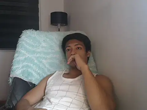 Snapshot of Asian_gregor chatting on August 6, 2026, 4:03 am Asian gregor online show from August 6, 2026, 4:03 am