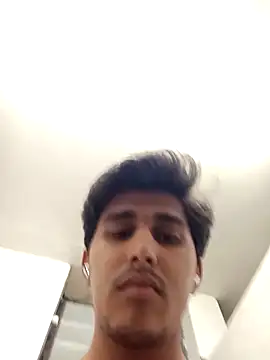 HarryChoudhary21 online show from December 18, 2025, 10:27 pm