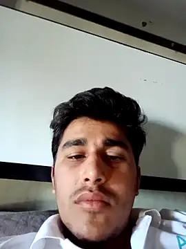 HarryChoudhary21 online show from January 18, 2026, 4:16 am