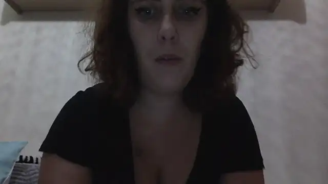 Snapshot of laxinna123 chatting on October 22, 2025, 9:36 pm laxinna123 online show from October 22, 2025, 9:36 pm