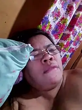 Huge mama69 online show from October 25, 2025, 9:31 pm