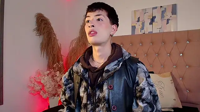 Snapshot of OzorioDany chatting on January 15, 2026, 3:55 am OzorioDany online show from January 15, 2026, 3:55 am