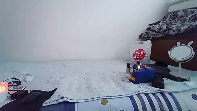 sakuradelreina online show from September 27, 2025, 3:11 am