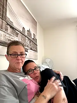 Curvy-Jinx online show from September 13, 2025, 12:16 pm