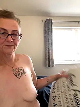 Curvy-Jinx online show from October 6, 2025, 12:57 pm