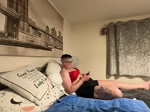 Curvy-Jinx online show from February 28, 2026, 7:48 pm