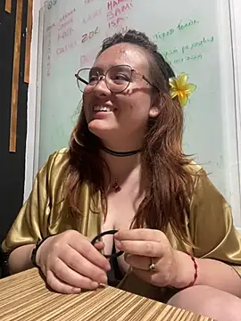 Snapshot of AliaMiller_ chatting on March 8, 2026, 4:00 pm AliaMiller online show from March 8, 2026, 4:00 pm