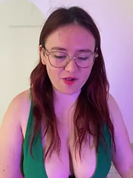 Snapshot of AliaMiller_ chatting on July 23, 2026, 2:59 pm AliaMiller online show from July 23, 2026, 2:59 pm