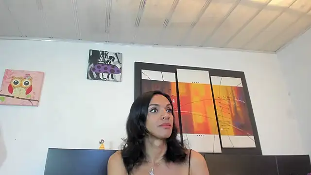 Snapshot of MeganRhyder chatting on May 19, 2026, 3:40 pm MeganRhyder online show from May 19, 2026, 3:40 pm