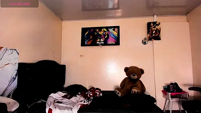 Snapshot of Rossedewitt_ chatting on April 22, 2026, 5:47 pm Rossedewitt online show from April 22, 2026, 5:47 pm