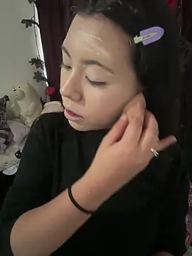 Snapshot of Kitty_yukimura chatting on October 10, 2025, 9:03 pm Kitty yukimura online show from October 10, 2025, 9:03 pm