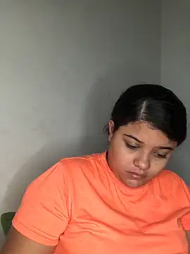 luisahot 9727 online show from April 12, 2026, 8:08 am