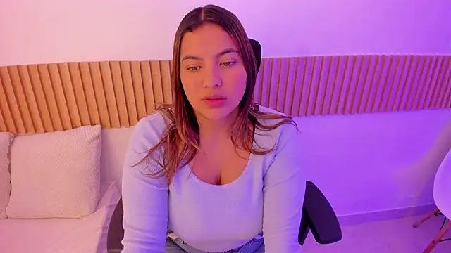 OliviaSweett online show from October 3, 2025, 6:49 pm