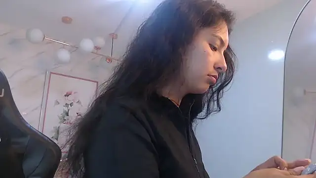 victoria hernandez t  online show from March 20, 2026, 2:11 pm