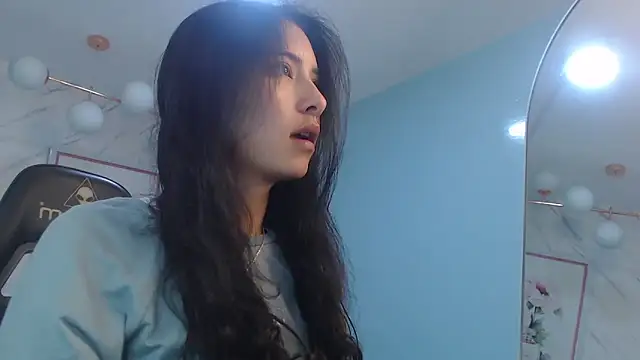 victoria hernandez t  online show from April 8, 2026, 1:11 pm