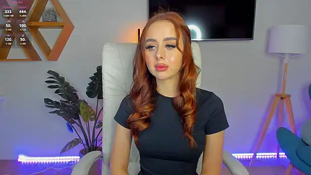 Baby  Lola online show from April 9, 2026, 12:43 pm