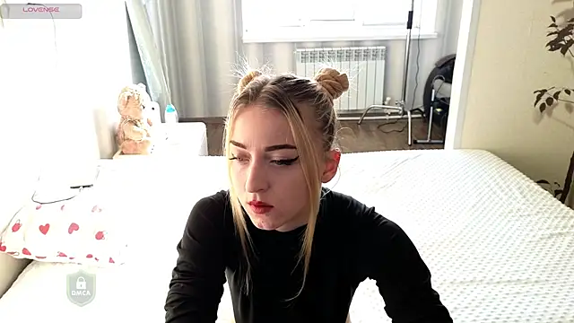 Snapshot of space_danger chatting on February 6, 2026, 6:18 am space danger online show from February 6, 2026, 6:18 am